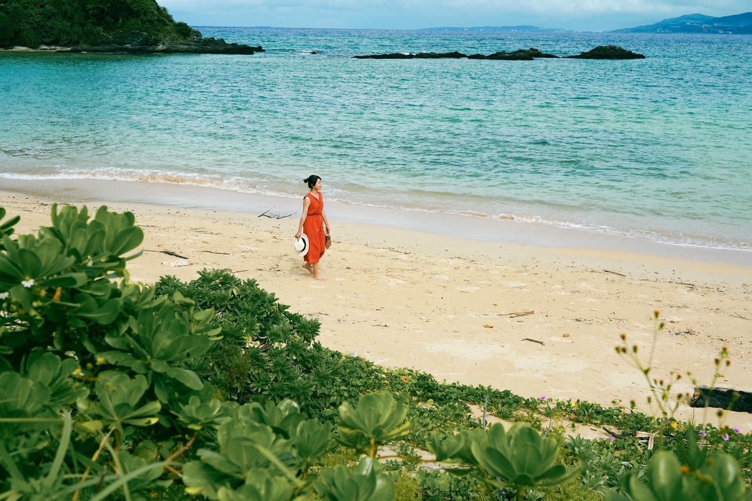 沖繩住宿|來自夏威夷的奢華度假村 「沖繩海麗客蘭尼(Halekulani Okinawa)」蘭花泳池、海景套房、風格餐飲!宛若天堂的居所好夢幻 - 第1張圖