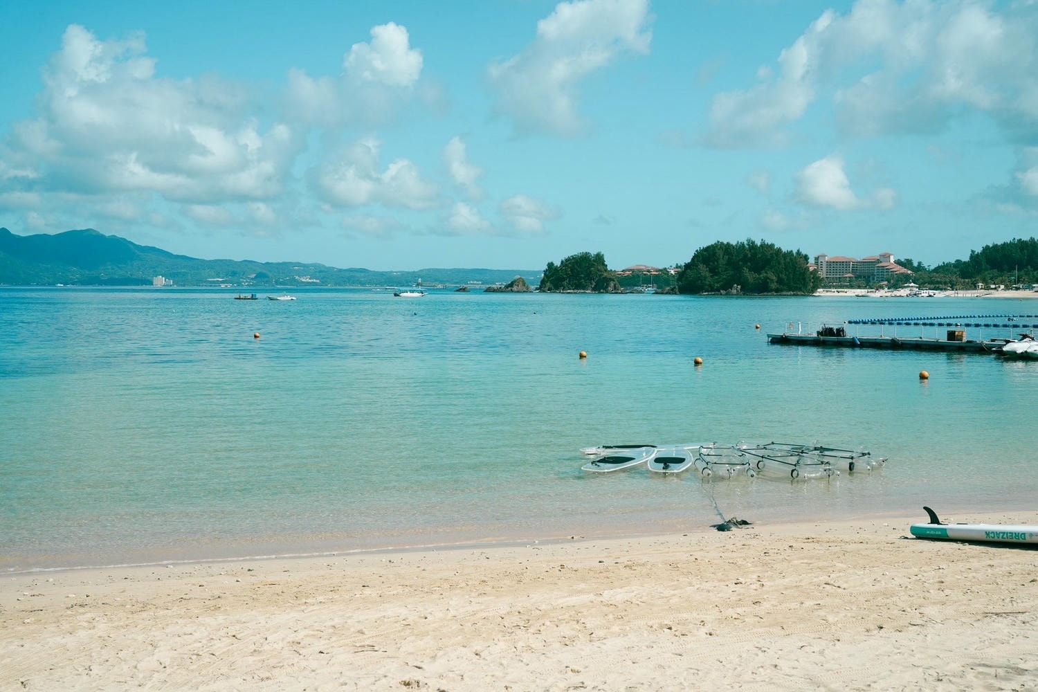 沖繩住宿|來自夏威夷的奢華度假村 「沖繩海麗客蘭尼(Halekulani Okinawa)」蘭花泳池、海景套房、風格餐飲!宛若天堂的居所好夢幻 - 第12張圖
