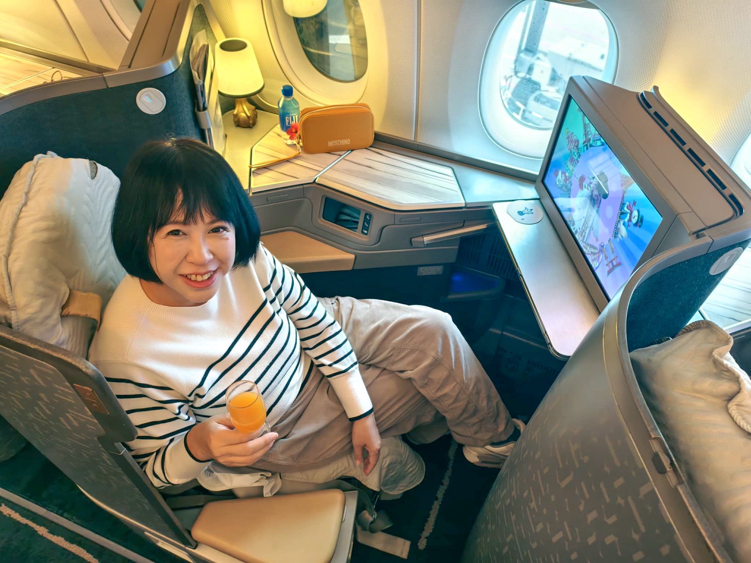 中華航空|開箱華航A350-900機型「豪經艙」&「商務艙」飛歐洲布拉格、法蘭克福 - 第1張圖 中華航空|開箱華航A350-900機型「豪經艙」&「商務艙」飛歐洲布拉格、法蘭克福