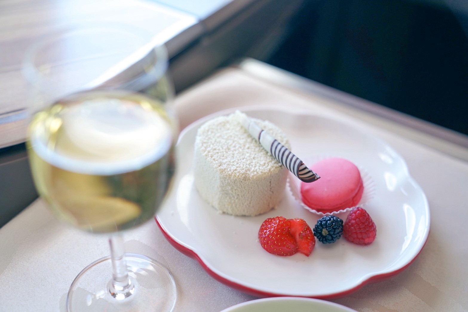 中華航空|開箱華航A350-900機型「豪經艙」&「商務艙」飛歐洲布拉格、法蘭克福 - 第27張圖 中華航空|開箱華航A350-900機型「豪經艙」&「商務艙」飛歐洲布拉格、法蘭克福