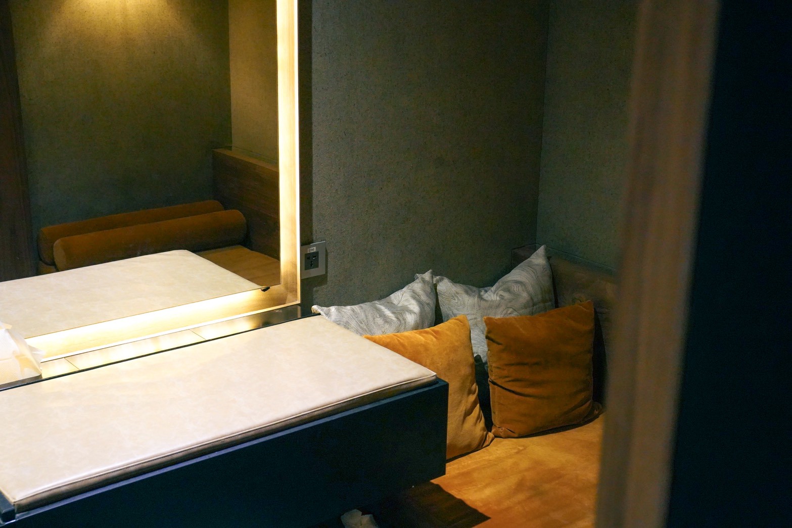 中華航空|開箱中華航空第一航廈貴賓室 「三寶」牛肉麵、茶葉蛋、地瓜必吃 - 第6張圖 中華航空|開箱中華航空第一航廈貴賓室 「三寶」牛肉麵、茶葉蛋、地瓜必吃