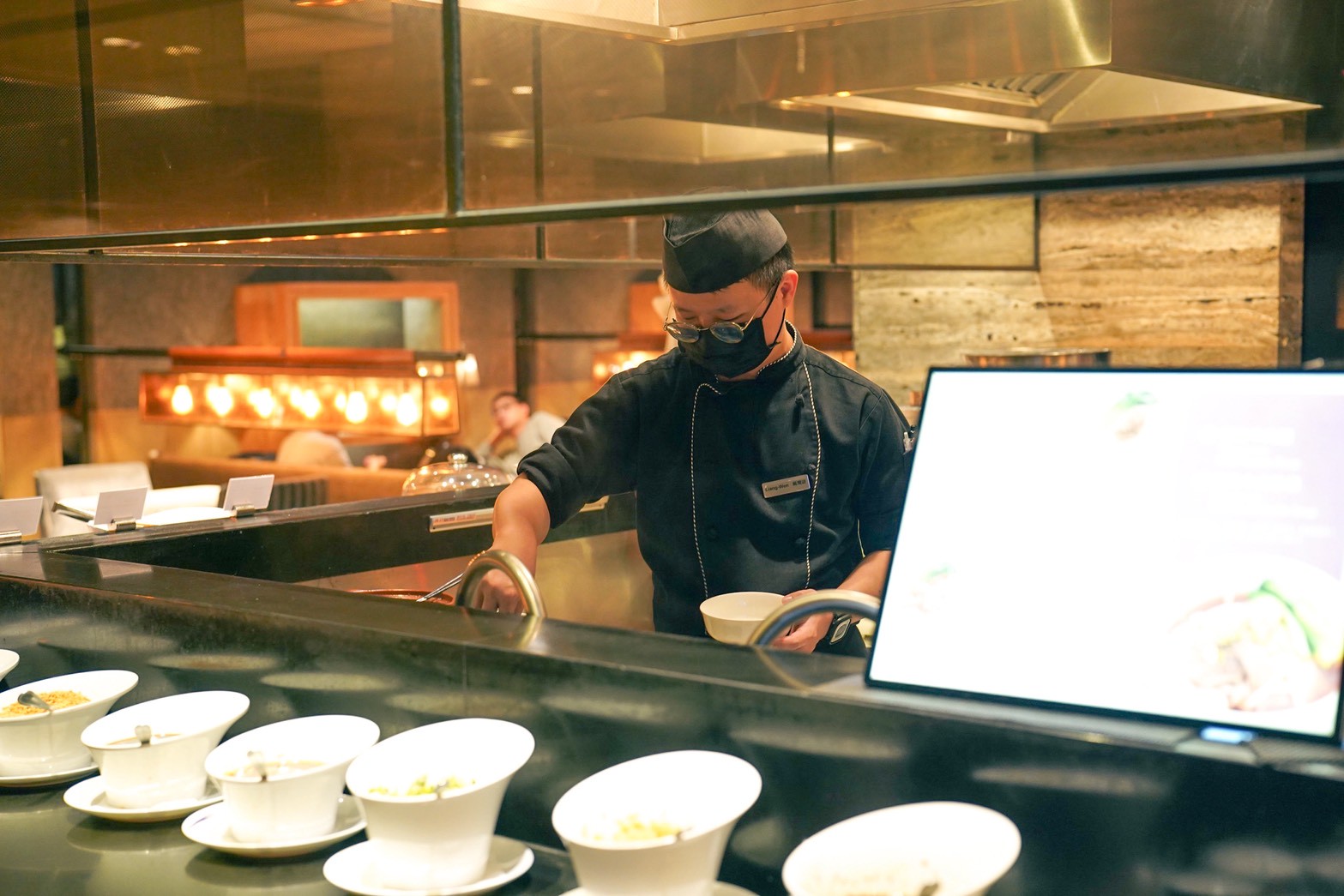 中華航空|開箱中華航空第一航廈貴賓室 「三寶」牛肉麵、茶葉蛋、地瓜必吃 - 第8張圖 中華航空|開箱中華航空第一航廈貴賓室 「三寶」牛肉麵、茶葉蛋、地瓜必吃