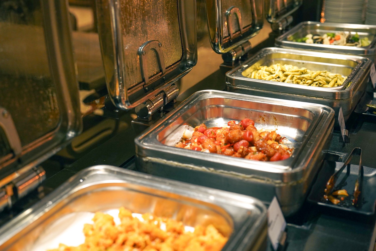 中華航空|開箱中華航空第一航廈貴賓室 「三寶」牛肉麵、茶葉蛋、地瓜必吃 - 第15張圖 中華航空|開箱中華航空第一航廈貴賓室 「三寶」牛肉麵、茶葉蛋、地瓜必吃